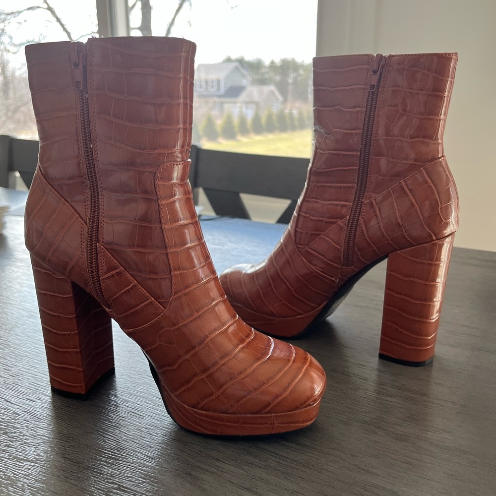 Brown Spunky Heeled Boots